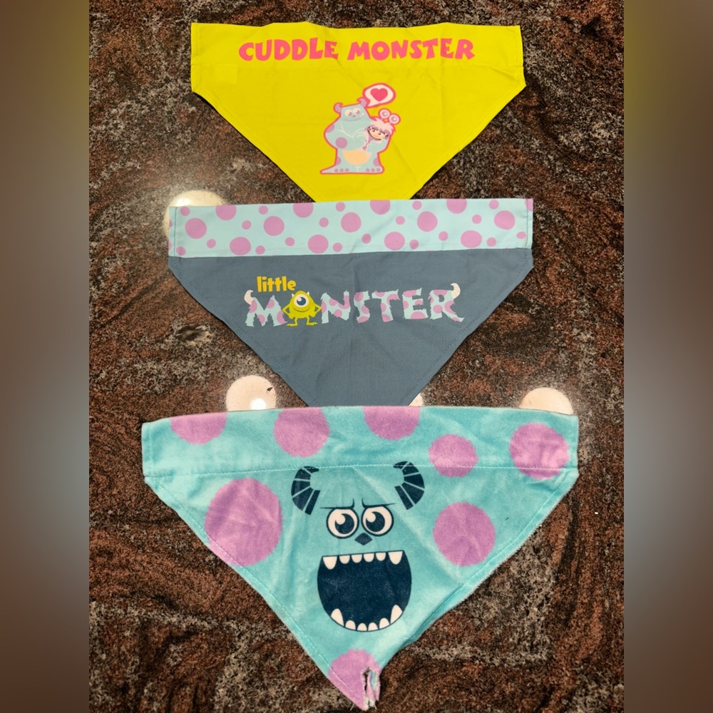 Disney Tails Bandana set for dogs- Monsters Inc.